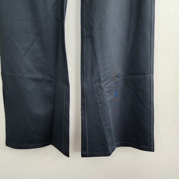 NWT Girlfriend Collective Compressive High Rise Flare Leggings Black Medium NEW - Picture 6 of 9